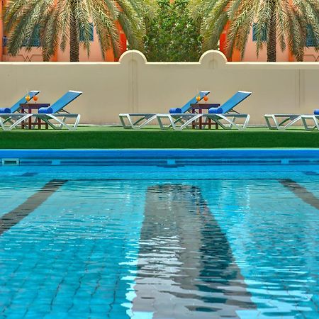 מלון שארג'ה Al Bustan Flats מראה חיצוני תמונה