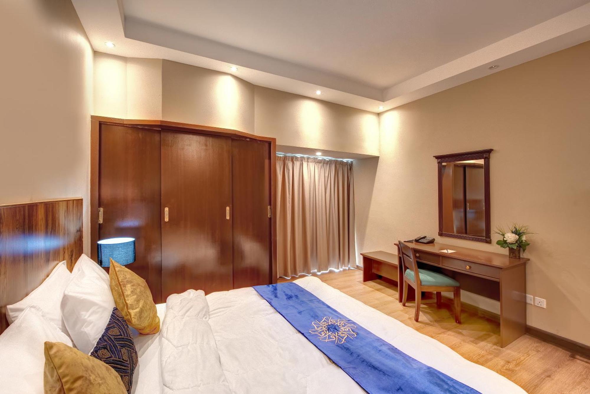 מלון שארג'ה Al Bustan Flats מראה חיצוני תמונה