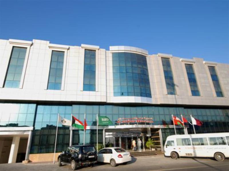 מלון שארג'ה Al Bustan Flats מראה חיצוני תמונה